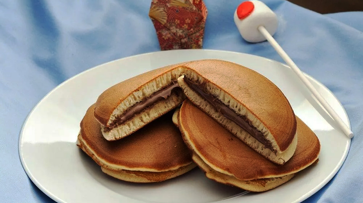 طرز تهیه پنکیک موز و نوتلا