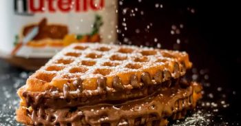 طرز تهیه وافل نوتلا